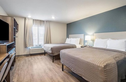 Moreno Valley Hotel | Best Value, Quality Stay! 4 Modern Units, Full Kitchen, Pets Allowed!