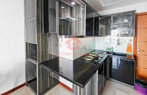 Pluit Apartment | Best View 1BR Baywalk Condo Pool Gym, Wi-Fi