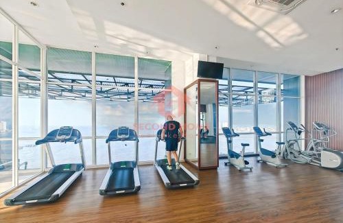 Pluit Apartment | Best View 1BR Baywalk Condo Pool Gym, Wi-Fi