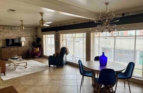 Laurel Apartment | *Best view downtown*, Center of it all