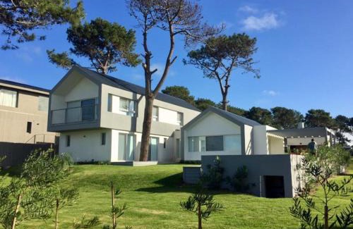 Jose Ignacio Villa | Best Vila in José Ignacio - Pinar del Faro with maid!