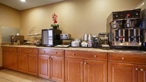 Annawan Hotel | Best Western Annawan Inn