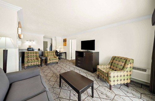 Los Banos Hotel | Best Western Executive Inn