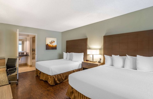 The Mesa Hotel | Best Western Inn at Palm Springs