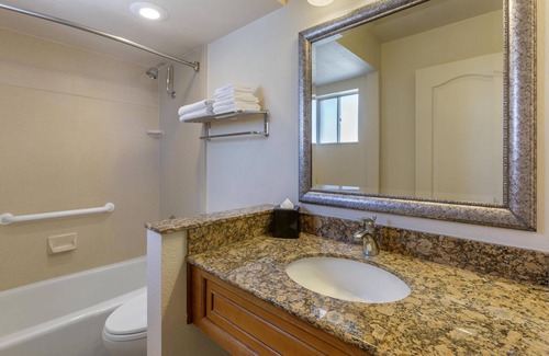 Kingman Hotel | Best Western Plus A Wayfarer's Inn And Suites