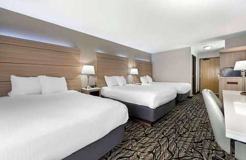 Albert Lea Hotel | Best Western Plus Albert Lea I-90/I-35 Hotel