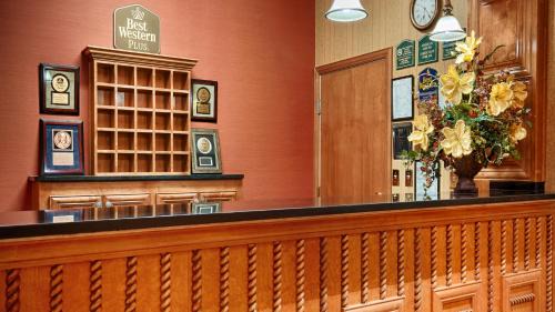 Waycross Hotel | Best Western Plus Bradbury Inn and Suites