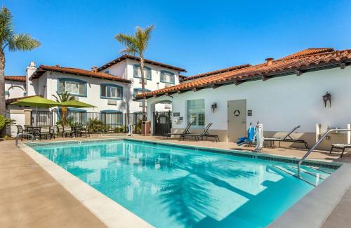 Capitola Hotel | Best Western Plus Capitola By-the-Sea Inn & Suites