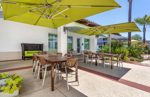 Capitola Hotel | Best Western Plus Capitola By-the-Sea Inn & Suites