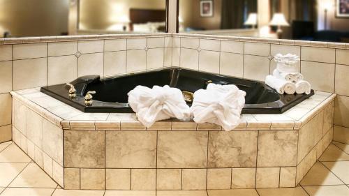 Havre Hotel | Best Western Plus Great Northern Inn