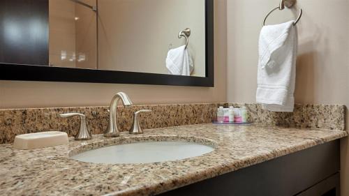 Havre Hotel | Best Western Plus Havre Inn & Suites