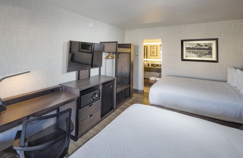 Redding Hotel | Best Western Plus Hilltop Inn