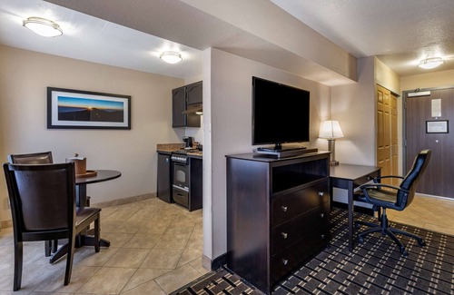 West Sahara Hotel | Best Western Plus Las Vegas West