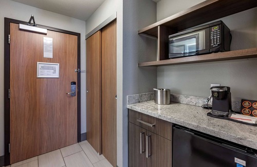 West Sahara Hotel | Best Western Plus Las Vegas West