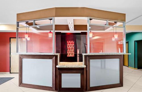 Magee Hotel | Best Western Plus - Magee Inn & Suites