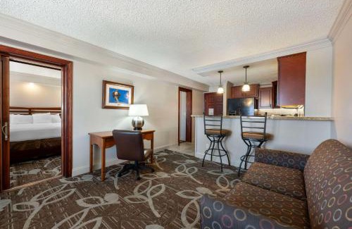 Kearney Hotel | Best Western Plus Mid Nebraska Inn & Suites
