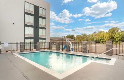 Mobile Hotel | Best Western Plus Mobile Inn and Suites