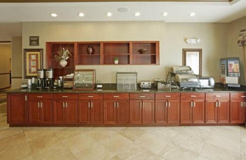 East Las Vegas Hotel | Best Western Plus Montezuma Inn and Suites