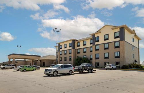 North Platte Hotel | Best Western Plus North Platte Inn & Suites