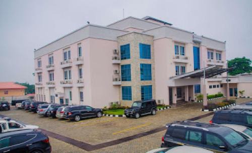 Ibadan Cabin | Best Western Plus-standard