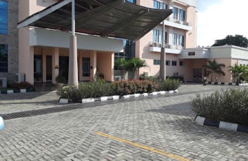 Ibadan Cabin | Best Western Plus-standard