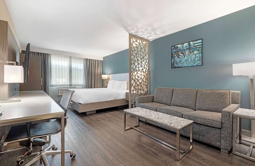 Temecula Hotel | Best Western Plus Temecula Wine Country Hotel &Suites