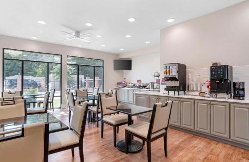 Demopolis Hotel | Best Western Plus Two Rivers Hotel & Suites