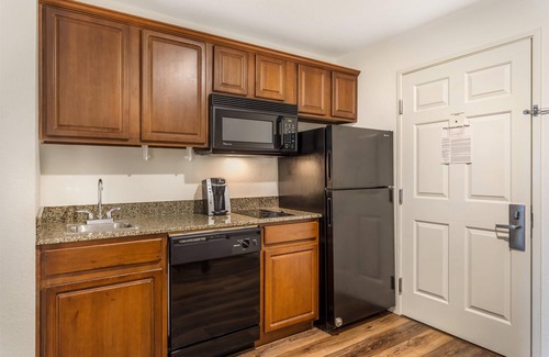 Valdosta Hotel | Best Western Plus Valdosta Hotel & Suites