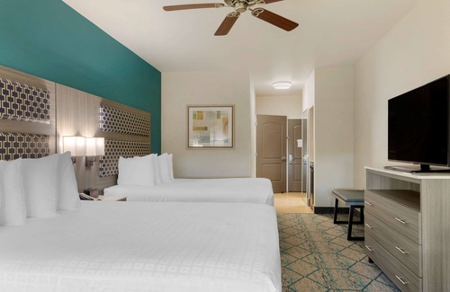 Wasco Hotel | Best Western Plus Wasco Inn & Suites