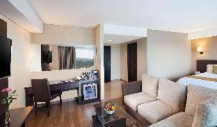 Jatinegara Hotel | Best Western Premier The Hive