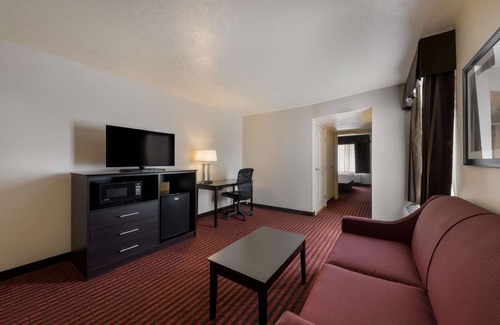 Salinas Hotel | Best Western Salinas Valley Inn & Suites