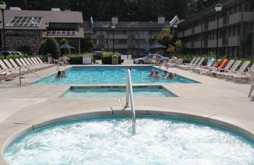Pigeon Forge Hotel | Best Western Toni Inn