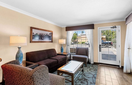 Davis Hotel | Best Western University Lodge