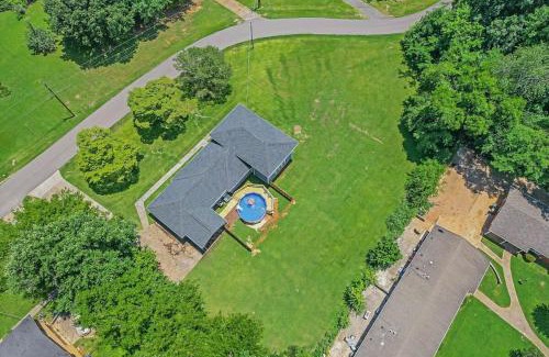 Huntsville House | Bethany B Huntsville Oasis