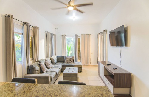 Calabash Bight Villa | Between the Forest and the Reef