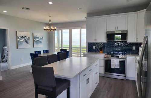 Lake Catherine House | Between The Lakes! 5 Bedrooms