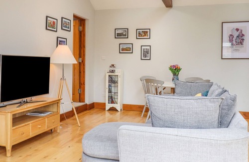 Willesborough Cabin | BEULAH COTTAGE ANNEXE, family friendly, with a garden in Ashford