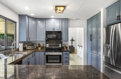 Araby House | Beverly Chills - A Palms To Pines Property