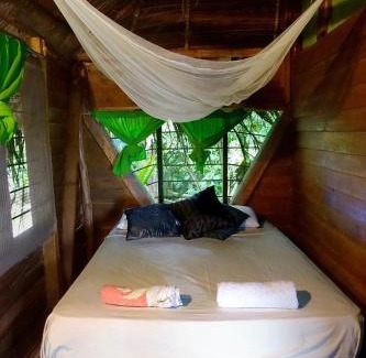 Isla Bastimentos Hotel | Beverly's Hill Guest House