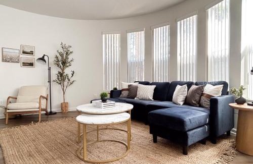 Marina del Rey Apartment | Big 3BD 2BA Apt with Pool and Gym near Venice Beach