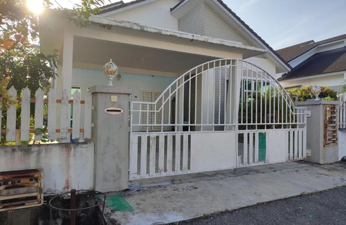 Taman Seri Bayu Villa | Big Banglo Homestay
