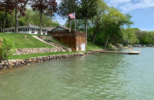 West Bend House | Big Cedar Lake, 125 feet of sandy frontage, beautiful shore, sunsets, spacious
