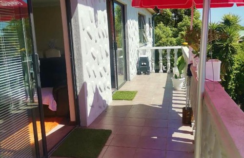 Trawal House | Big Family/Group Summer Vacation-Cape Town, South Africa