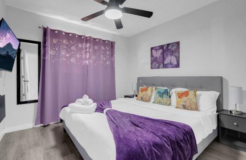 North Las Vegas House | Big Group, Remodeled, Landscaped, King Beds, Desks