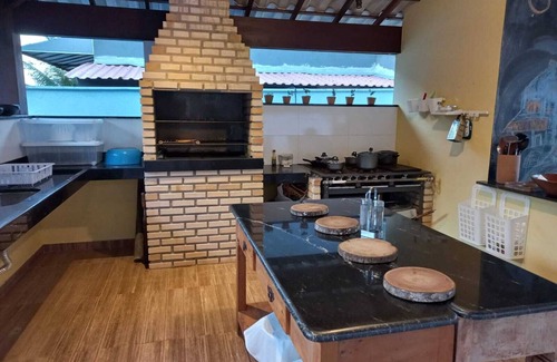 Arraial d'Ajuda House | Big house with 4 bedrooms, 4 1/2 bath, barbecue area,. Pool, Jacuzzi and parking