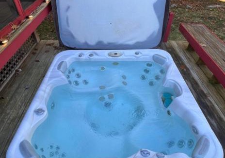 Elkins House | Big Red Cottage near Sunapee and New London