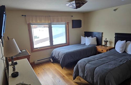 McGregor Hotel | Big Sandy Lodge and Resort