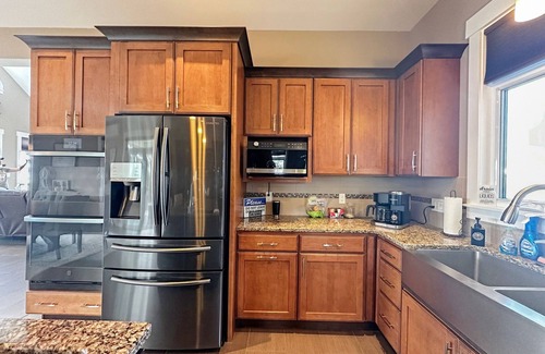 Saint David Cabin | Big Sky Lodge Sunset Suite. Luxury Lodging on Long Lake Saint David Maine