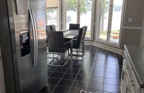 Cullman House | BIG WATER VIEWS ON SCENIC SMITH LAKE