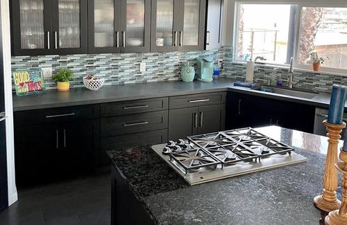 Discovery Bay House | BIG WATERFRONT HOME- Discovery Bay Deep Water Home W/Private Dock